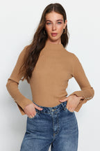 Camel Kol Ucu Düğme Detaylı Triko Kazak TWOAW24KZ00309