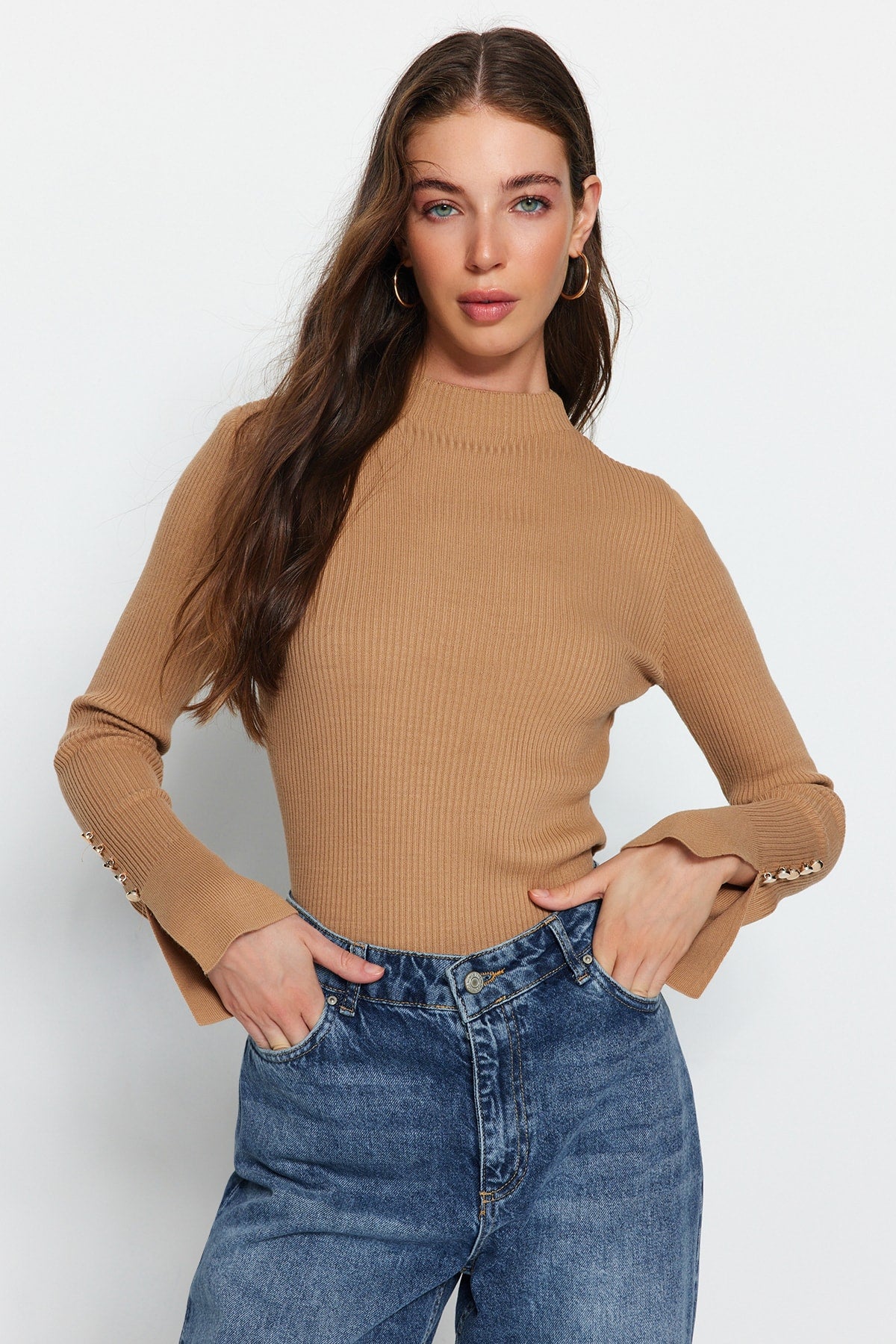 Camel Kol Ucu Düğme Detaylı Triko Kazak TWOAW24KZ00309