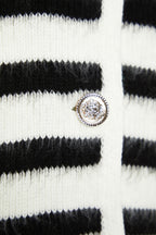 Ekru Yumuşak Dokulu Çizgili Fitted Triko Hırka TWOAW24HI00040