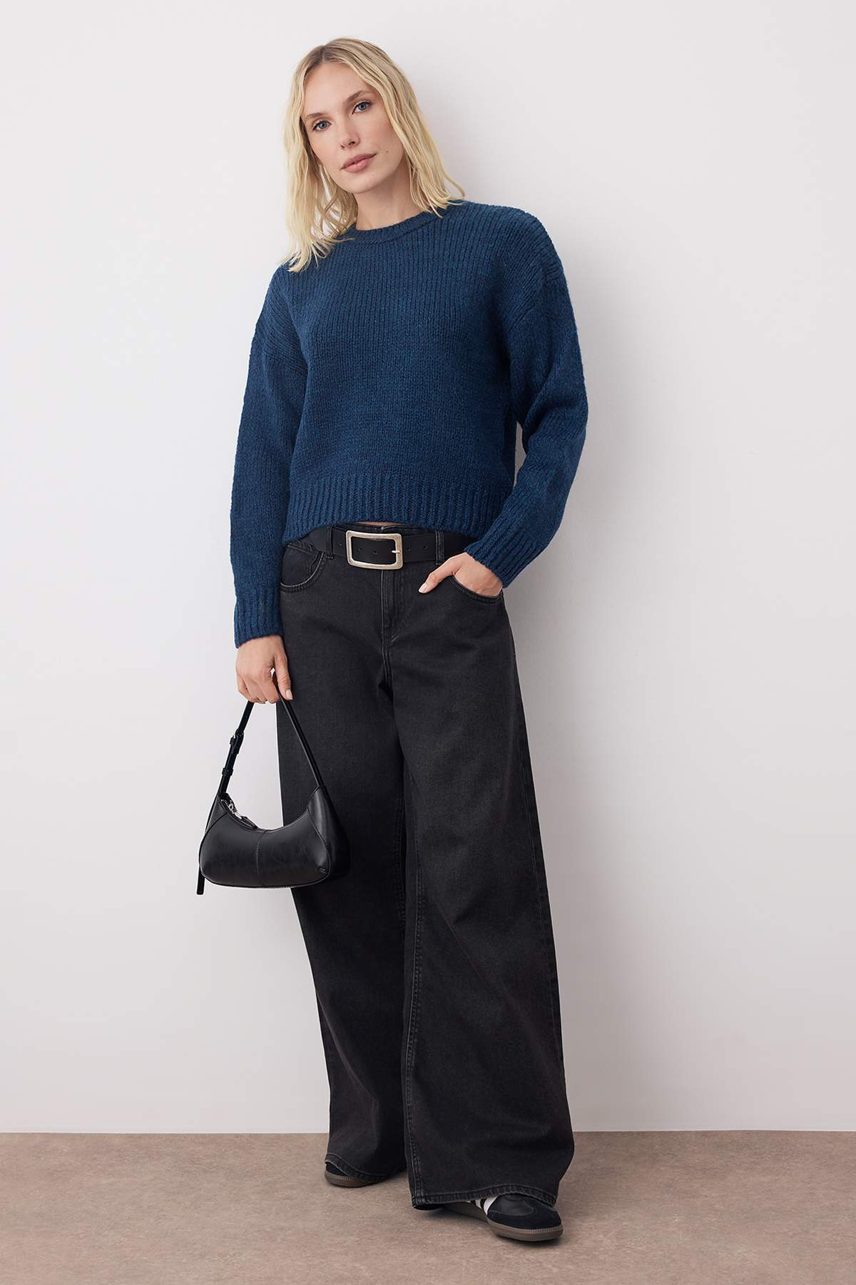 Mavi Geniş Kalıp Yumuşak Dokulu Basic Triko Kazak TWOAW23KZ00185 Secondary image