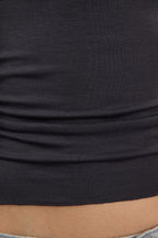 Antrasit Viskon/Yumuşak Kumaşlı Fitted Büzgü/Drape Detaylı Kayık Yaka Esnek Örme Bluz TWOAW25BZ00225