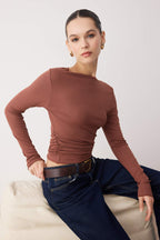 Kahverengi*001 Düz Fitted/Vücuda Oturan Büzgü Detaylı Esnek Örme Bluz TWOAW25BZ00225