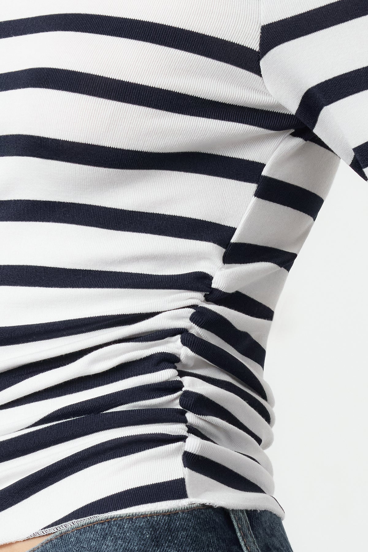 Lacivert*001 Çizgili Fitted/Vücuda Oturan Büzgü/Drape Detaylı Esnek  Örme Bluz TWOAW25BZ00225