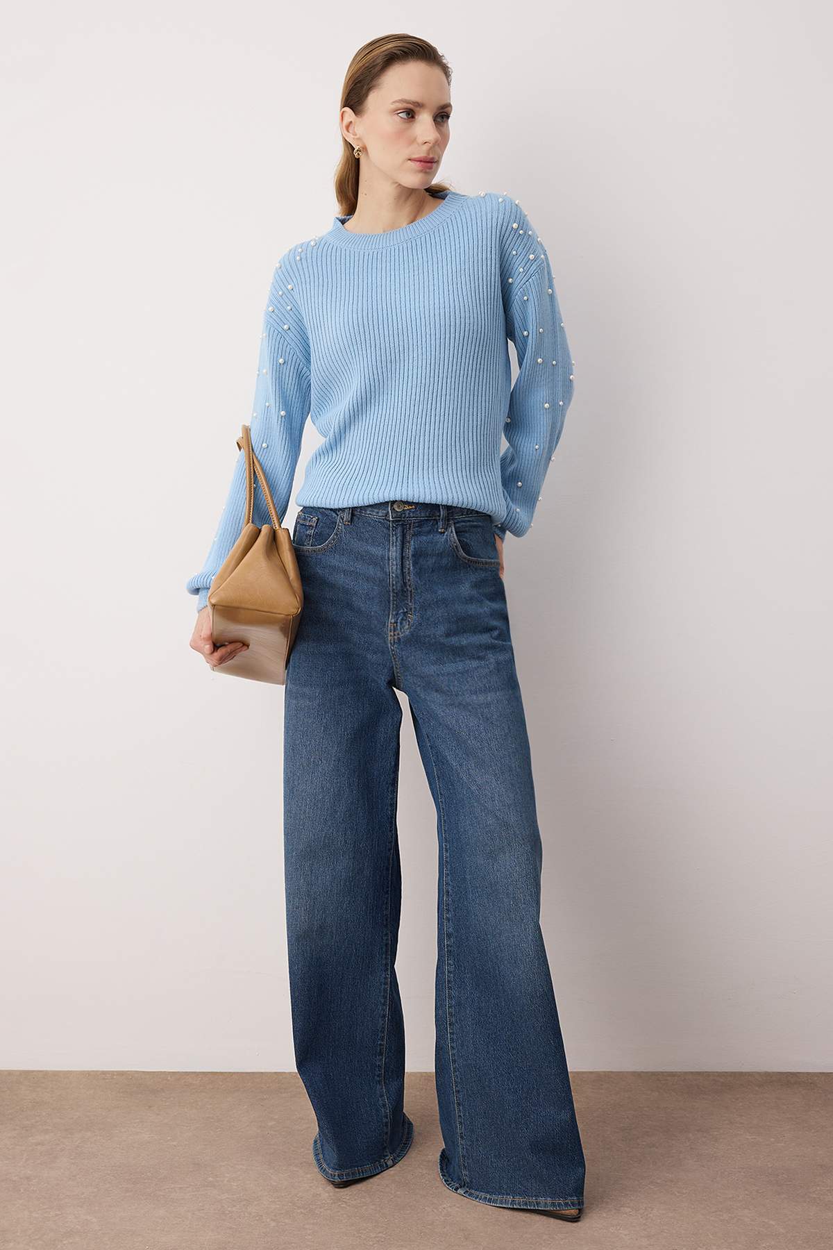 Açık Mavi İnci Detaylı Bisiklet Yaka Triko Kazak TWOAW22KZ1493 Main image