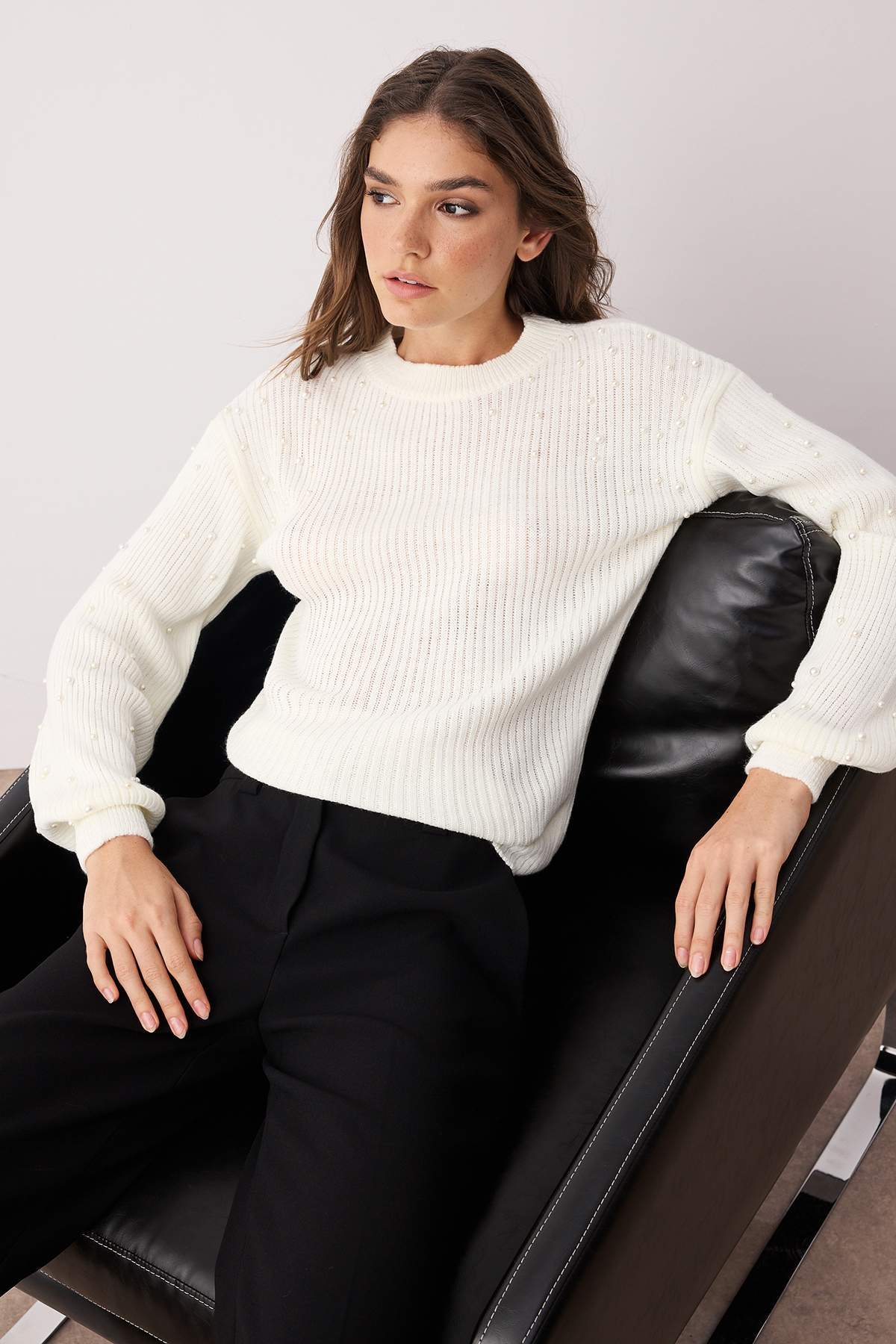 Ekru İnci Detaylı Bisiklet Yaka Triko Kazak TWOAW22KZ1493 Main image