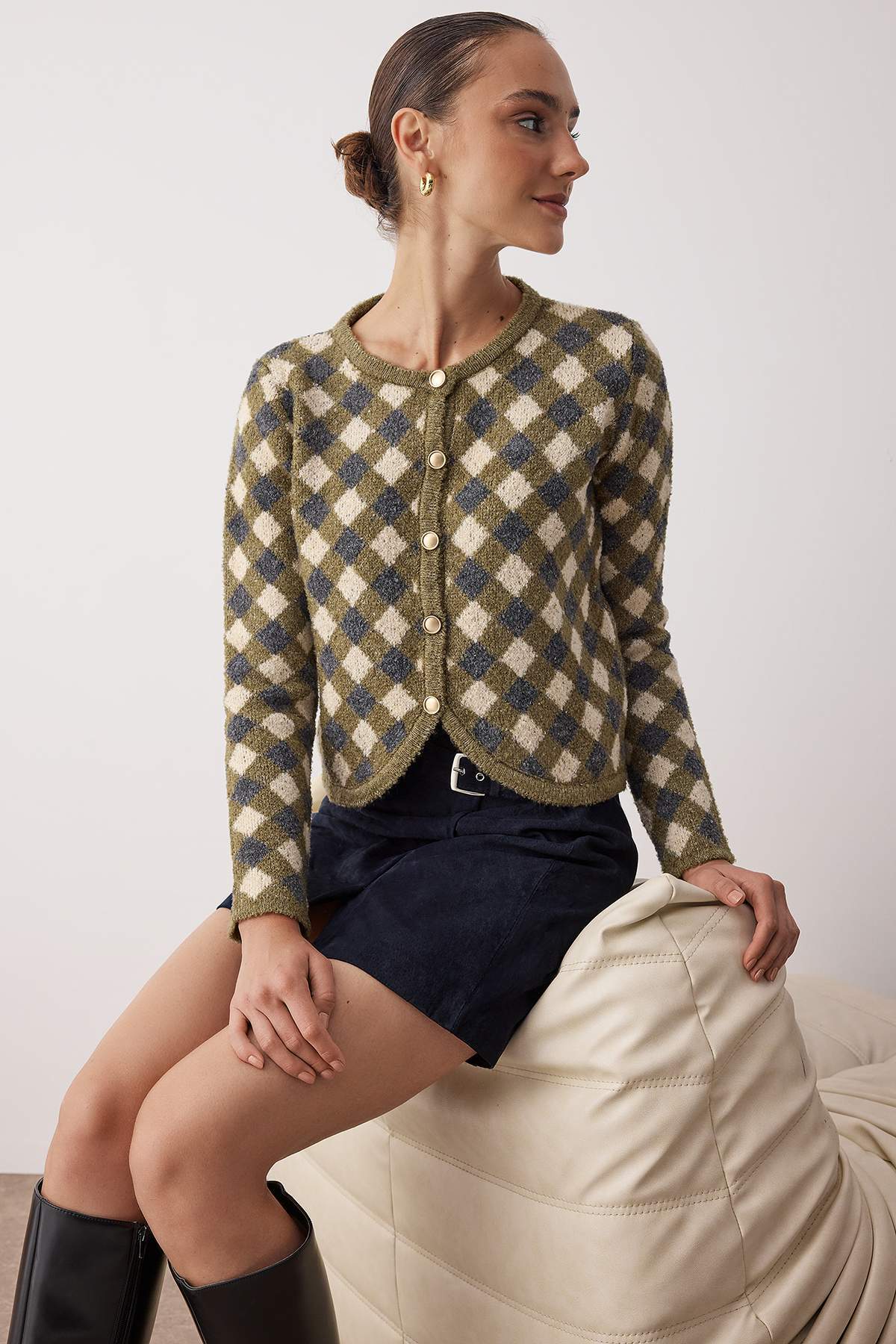 Haki Baklava/Ekose Desenli Bisiklet Yaka Crop Triko Hırka TWOAW26HI00239 Main image