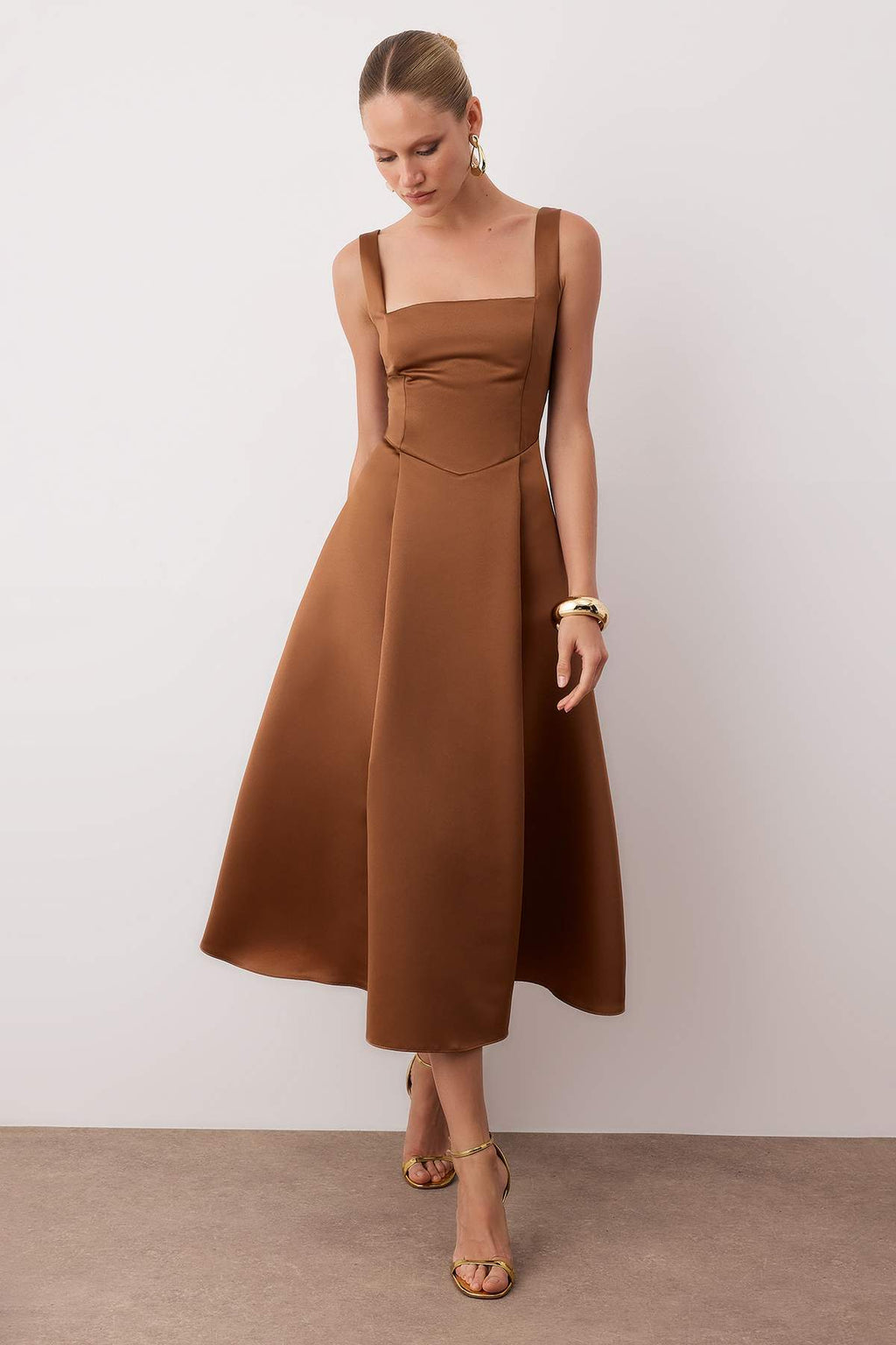 Kahverengi A-Kesim Saten Dokuma Şık Abiye Gece Mezuniyet Elbisesi TPRAW25EL00040