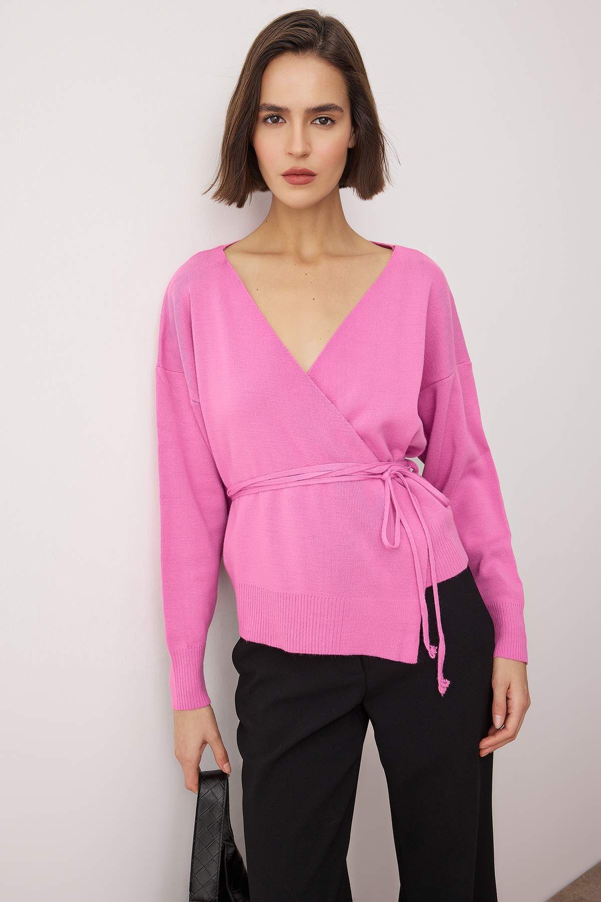 Pembe Kruvaze Yaka Triko Hırka TEDAW25HI00025 Secondary image