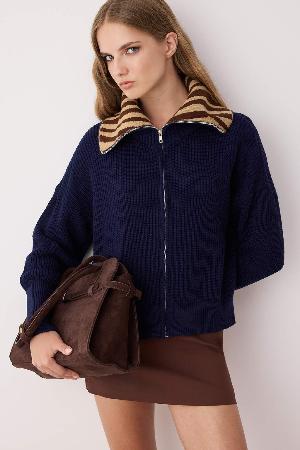 Lacivert*002 Geniş Kalıp Leopar Desenli Devrik Yaka Fermuarlı Triko Hırka TWOAW24HI00072