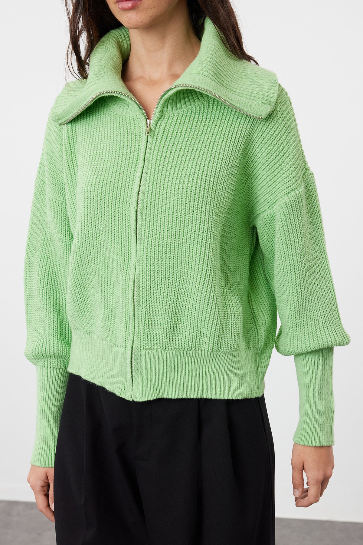 Mint Geniş Kalıp Devrik Yaka Fermuarlı Triko Hırka TWOAW24HI00072