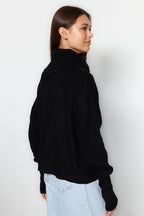 Siyah Geniş Kalıp Devrik Yaka Fermuarlı Triko Hırka TWOAW24HI00072