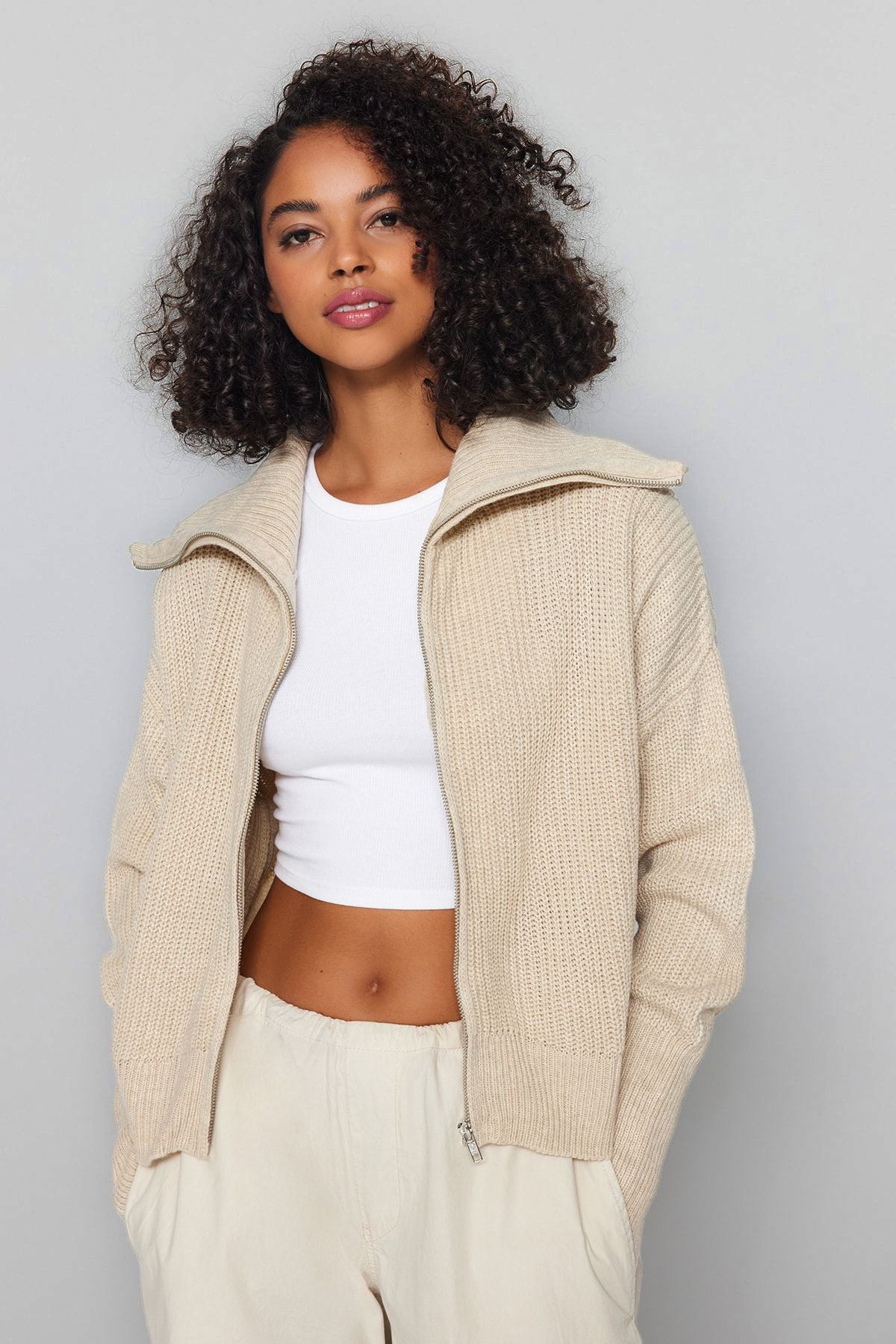 Taş Geniş Kalıp Devrik Yaka Fermuarlı Triko Hırka TWOAW24HI00072