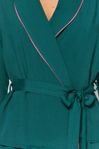 Zümrüt Yeşili Kuşaklı Biye Detaylı Kruvaze Viskon Dokuma Pijama Takımı THMAW22PT1109