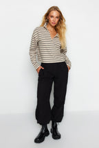 Açık Bej Çizgili Selanik Fermuarlı Dik Yaka Regular/Normal Kalıp Örme Sweatshirt TWOAW22SW0732