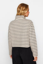 Açık Bej Çizgili Selanik Fermuarlı Dik Yaka Regular/Normal Kalıp Örme Sweatshirt TWOAW22SW0732