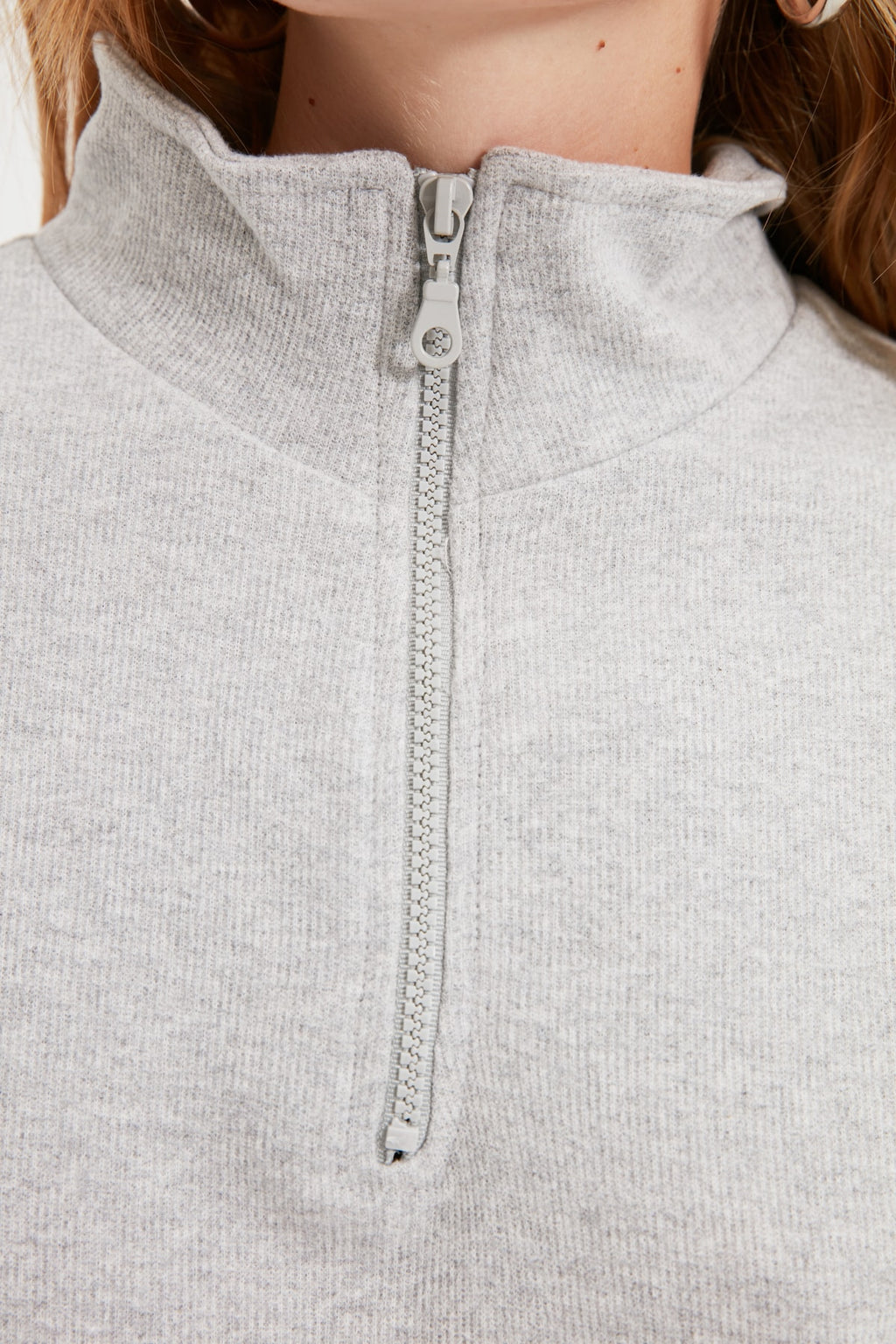 Gri Selanik/Triko Görünümlü Fermuarlı Yaka Regular/Normal Kalıp Örme Sweatshirt TWOAW22SW0732