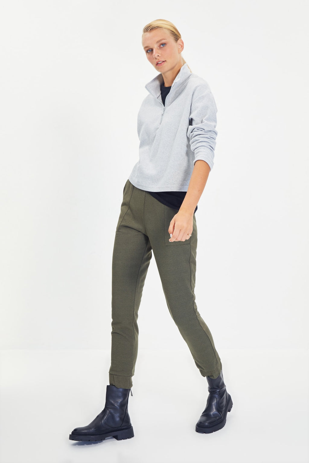 Gri Selanik/Triko Görünümlü Fermuarlı Yaka Regular/Normal Kalıp Örme Sweatshirt TWOAW22SW0732