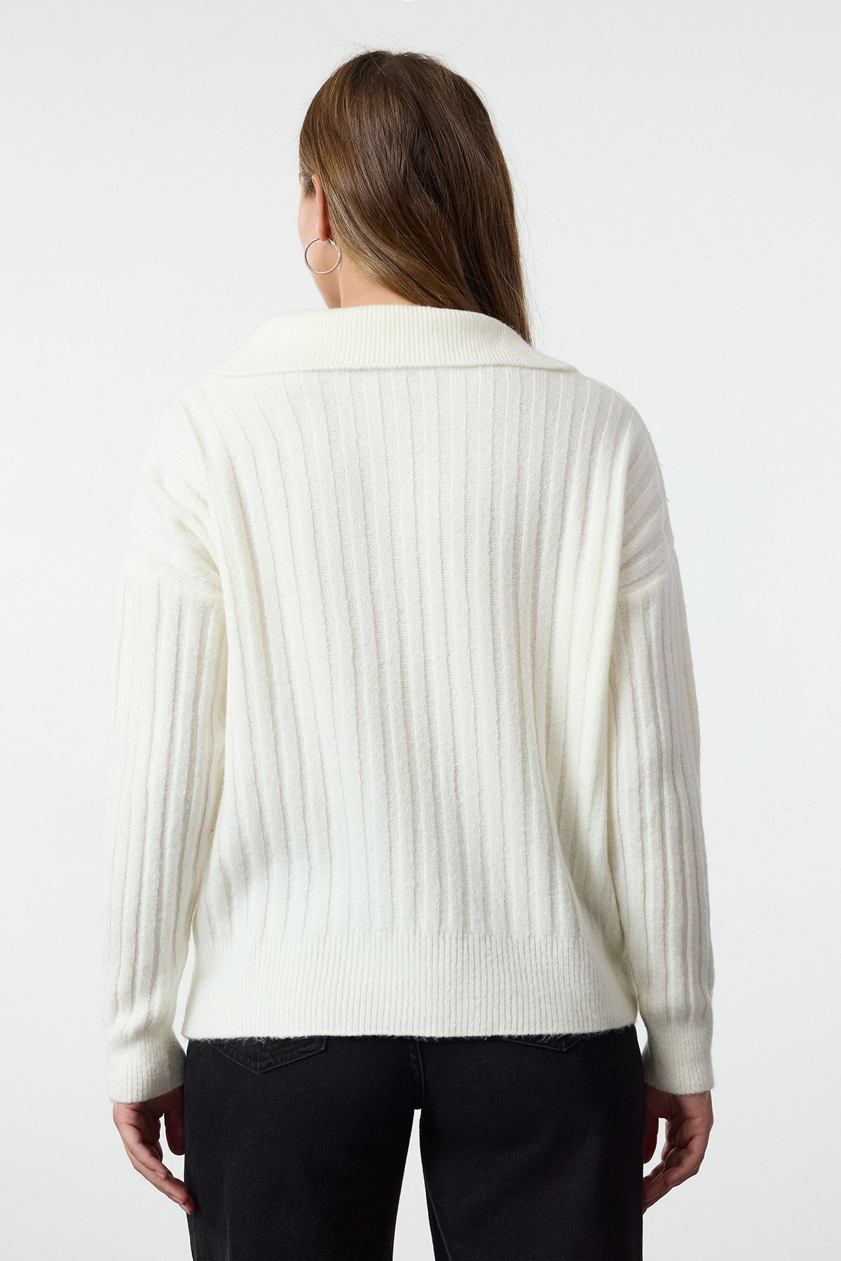 Ekru Yumuşak Dokulu Polo Yaka Triko Kazak TWOAW24KZ00678