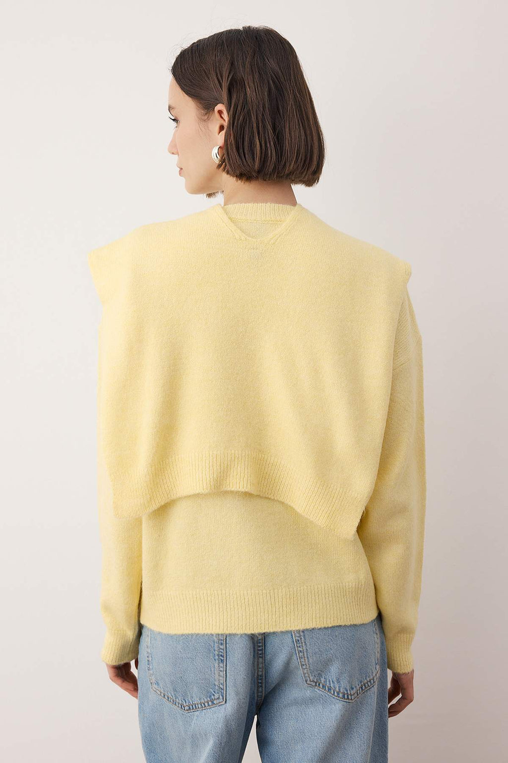 Sarı Yumuşak Dokulu Geniş Kalıp Şallı Triko Kazak TWOAW26KZ00166