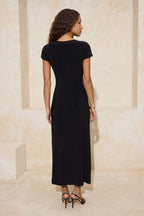 Siyah A-Kesim/Çan Form Degaje Yaka Aksesuar Detaylı Maxi Esnek Örme Elbise TWOSS26EL00106