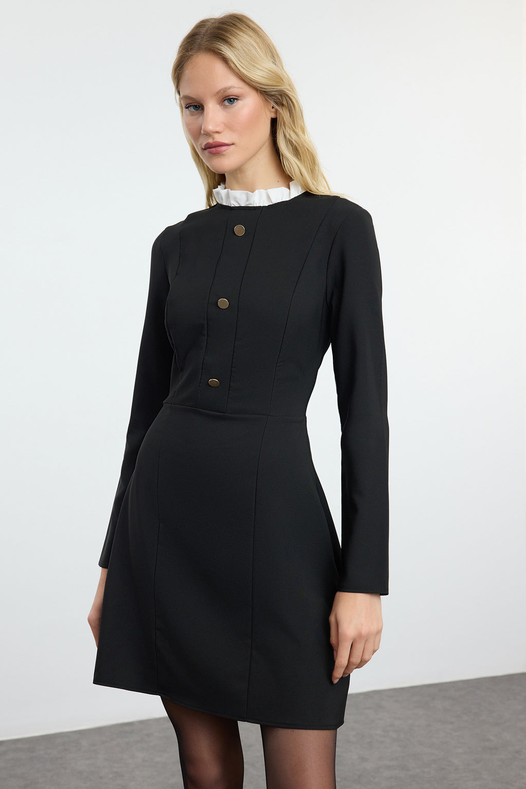 Siyah A Kesim Düğme Detaylı Mini Dokuma Elbise TWOAW25EL00132