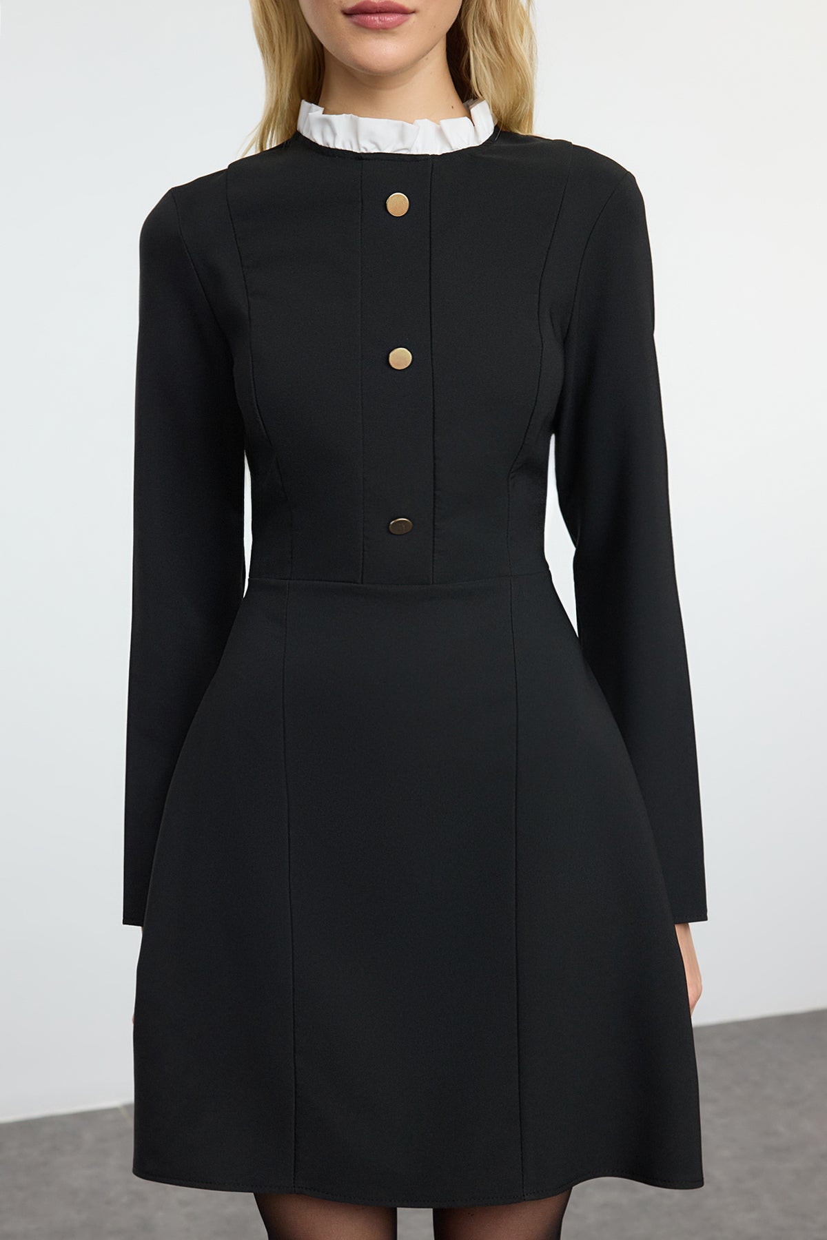 Siyah A Kesim Düğme Detaylı Mini Dokuma Elbise TWOAW25EL00132