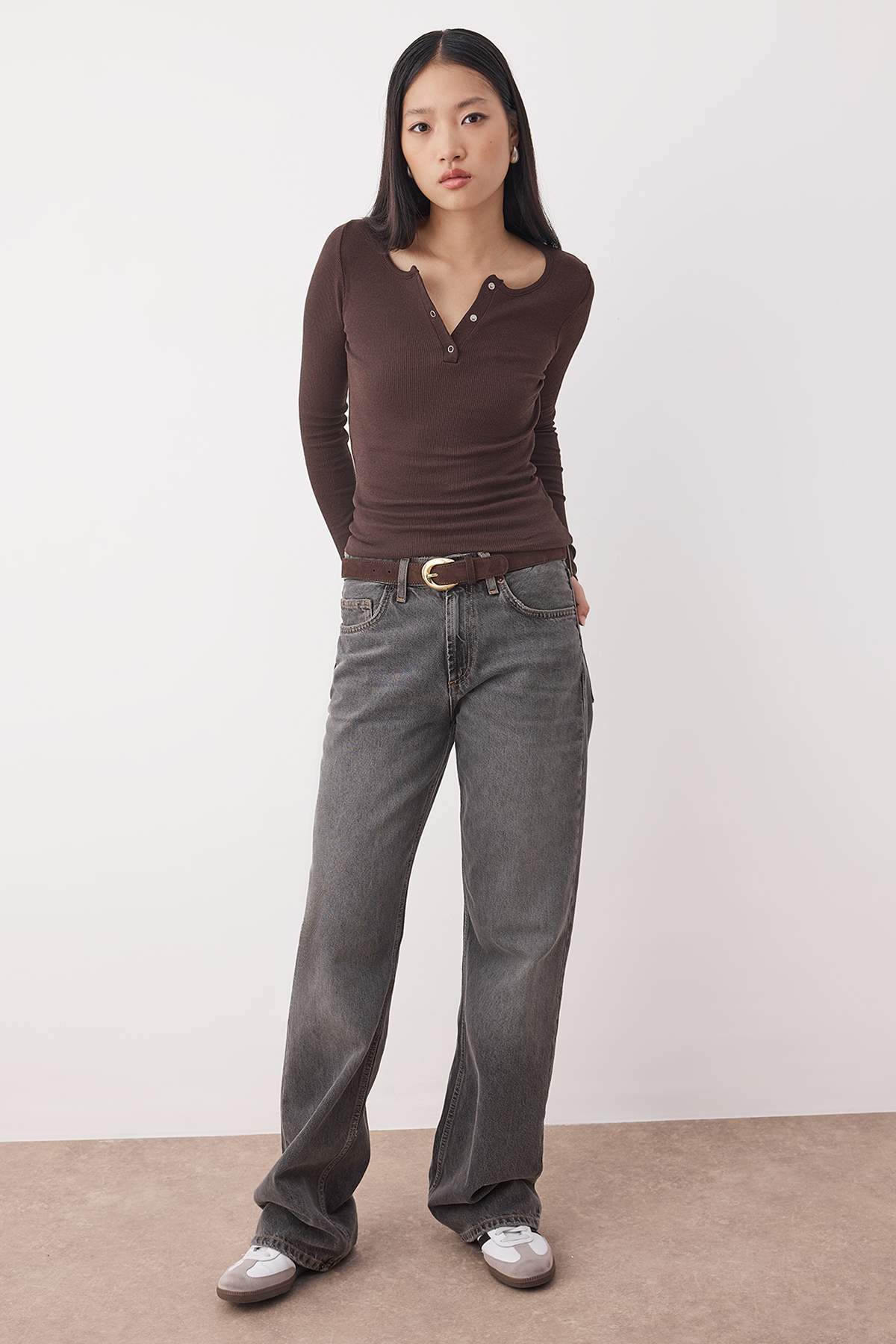 Açık Kahverengi Çıtçıtlı Fitted/Vücuda Oturan Fitilli Esnek Örme Bluz TWOAW25BZ00080