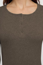 Vizon Çıtçıtlı Fitted/Vücuda Oturan Fitilli Esnek Örme Bluz TWOAW25BZ00080