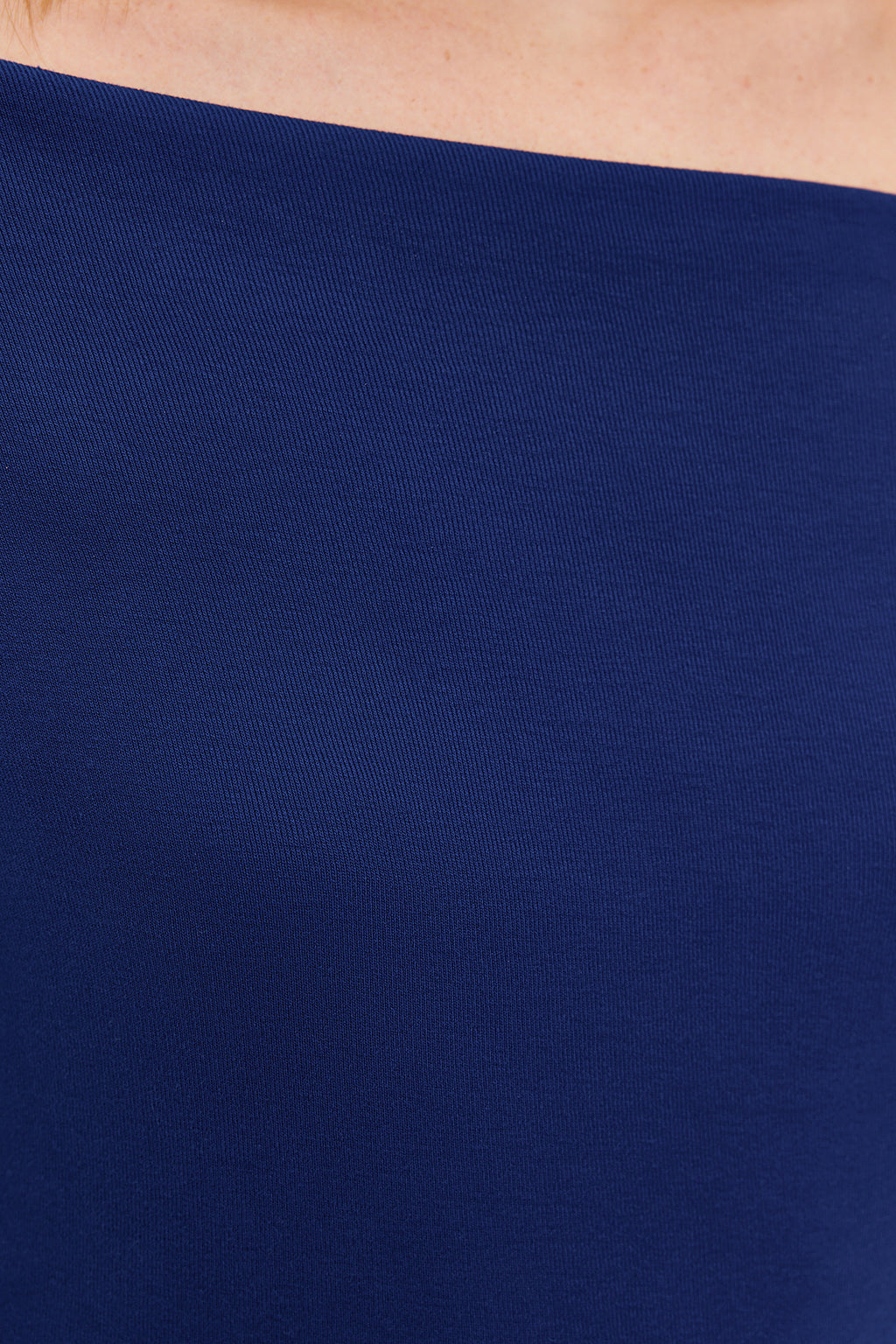 Açık Lacivert Premium Yumuşak Kumaşlı Fitted/Vücuda Oturan Kayık Yaka Örme Bluz TWOAW24BZ00227