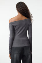 Antrasit Düz Premium Yumuşak Kumaşlı Fitted/Vücuda Oturan Kayık Yaka Örme Bluz TWOAW24BZ00227