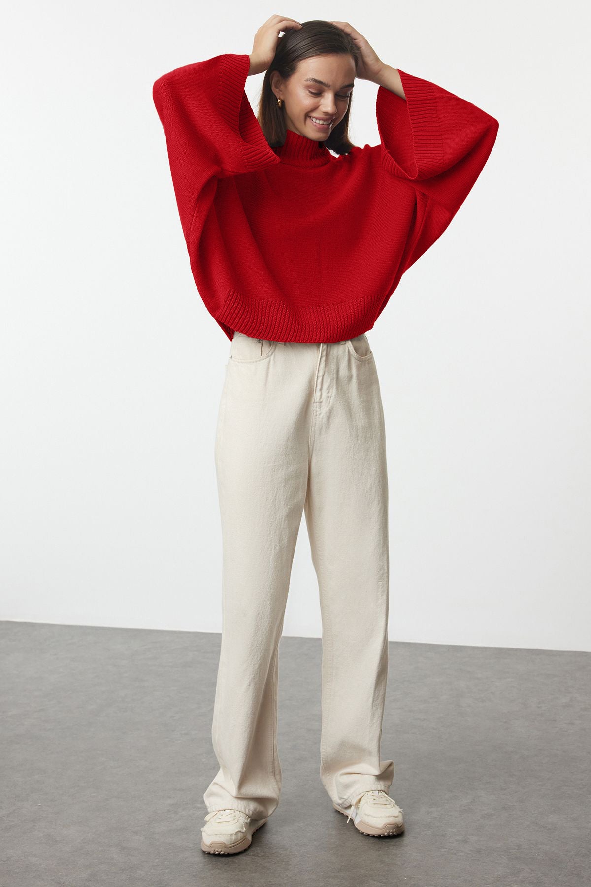 Kırmızı Geniş Kalıp İspanyol Kol Triko Kazak TWOAW23KZ01838 Secondary image