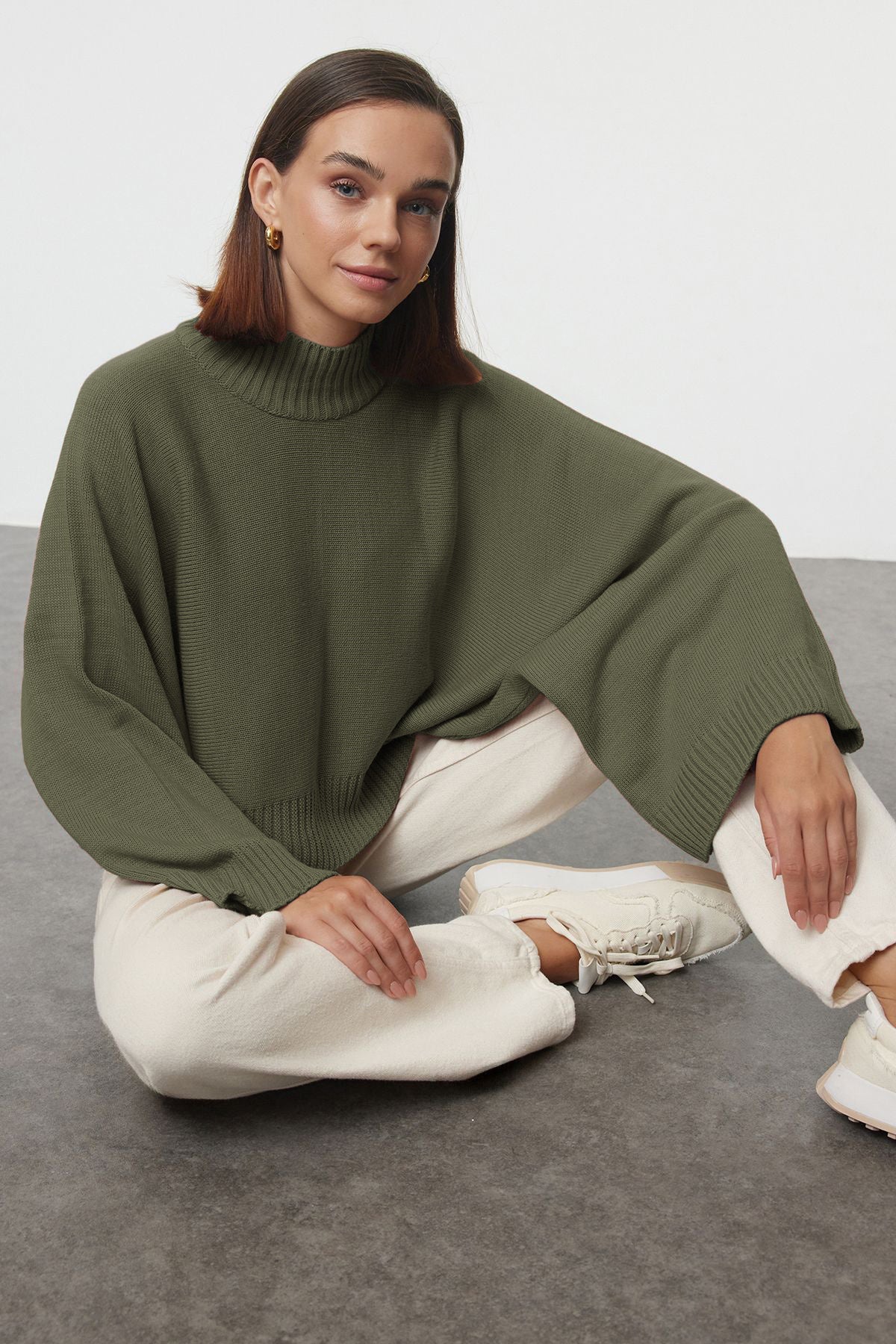 Yeşil Geniş Kalıp İspanyol Kol Triko Kazak TWOAW23KZ01838 Main image