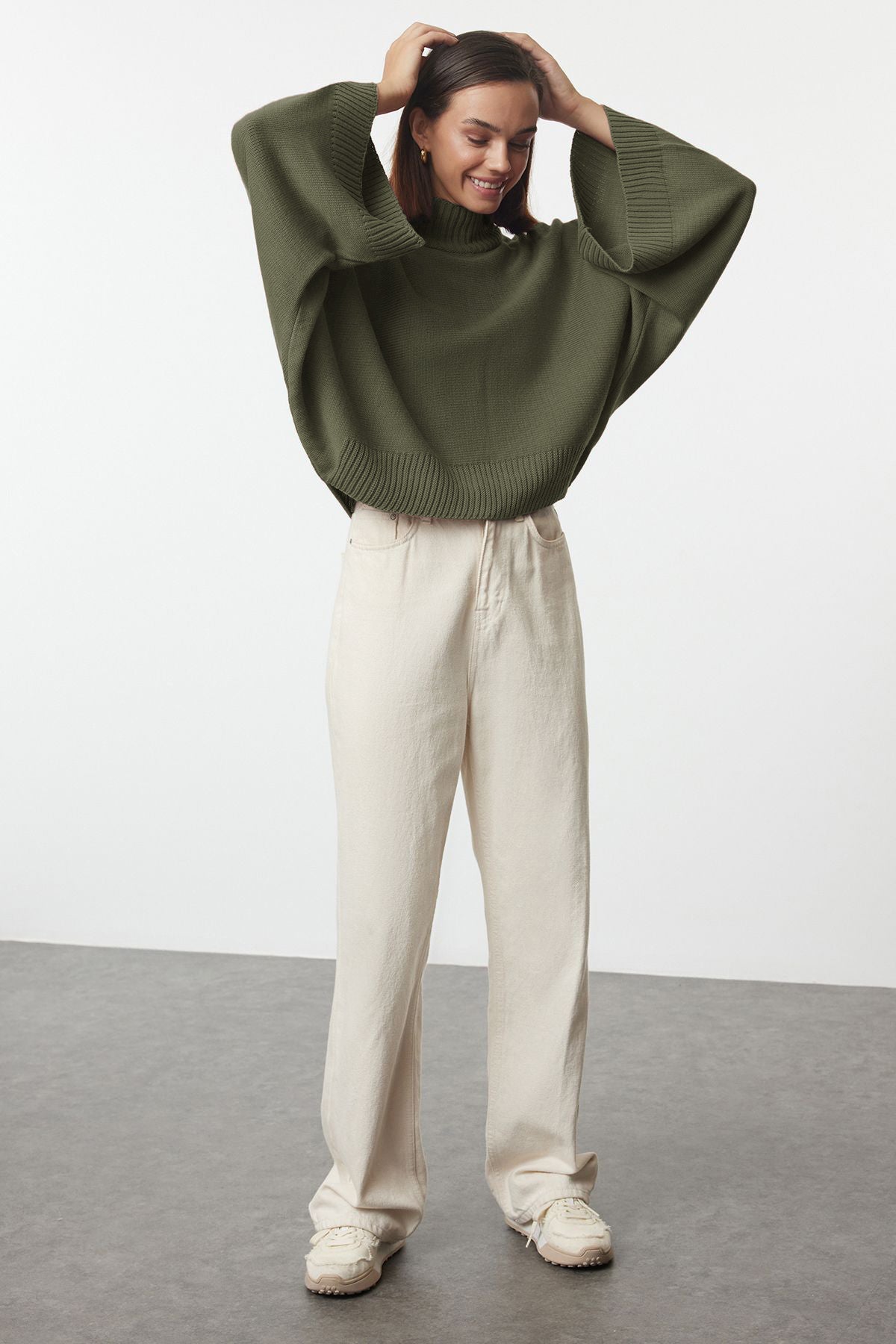 Yeşil Geniş Kalıp İspanyol Kol Triko Kazak TWOAW23KZ01838 Secondary image