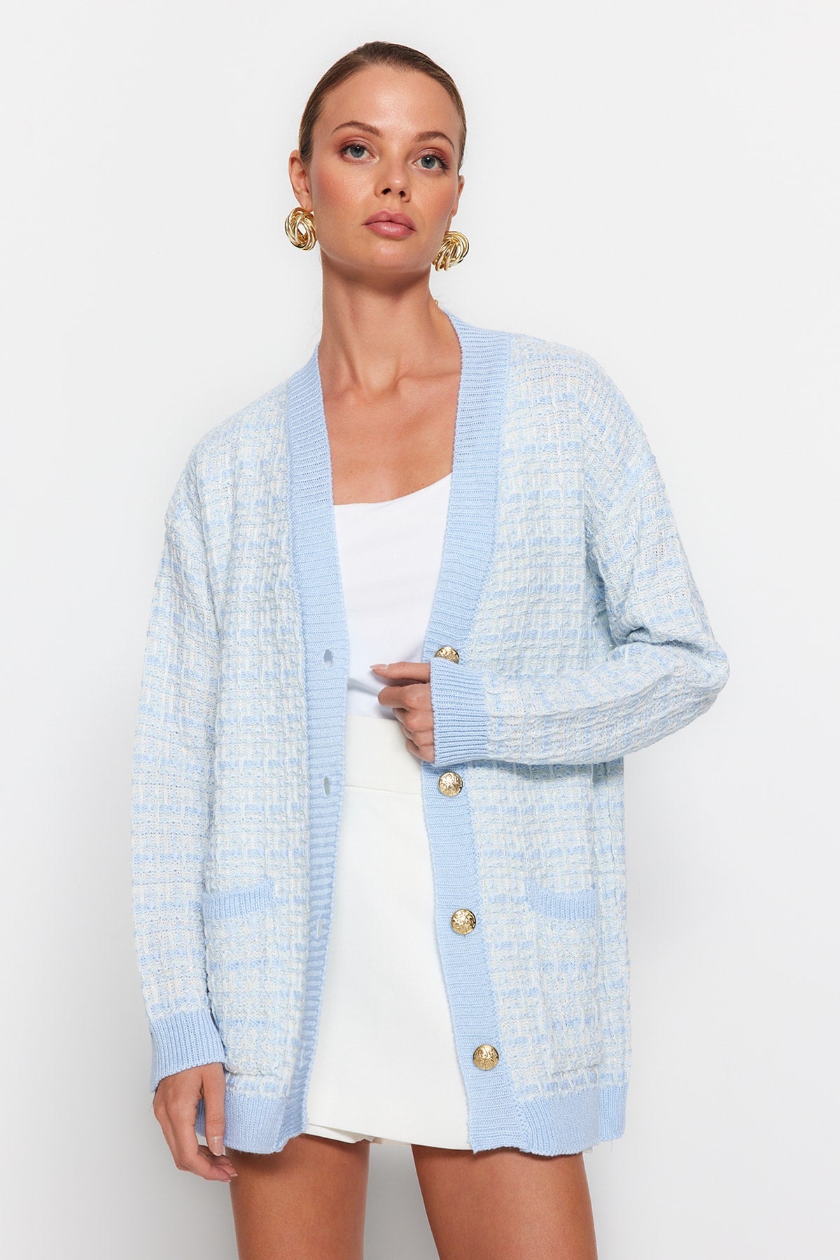 Açık Mavi Geniş Kalıp Tüvit Görünümlü Simli Triko Hırka TWOAW21HI0250 Main image