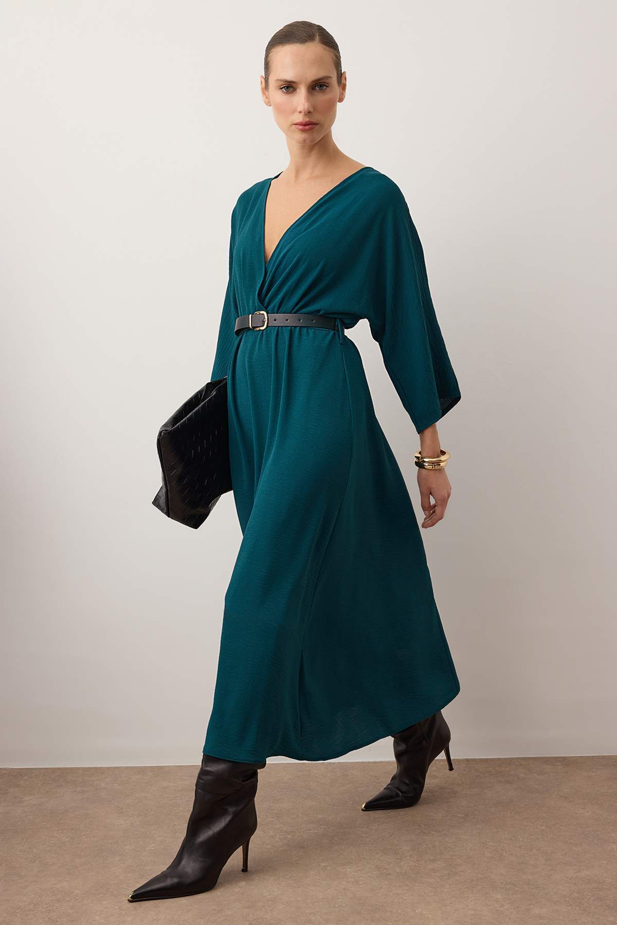 Petrol Düz Eteği Belden Açılan Kemerli Midi  Dokuma Elbise TWOSS24EL00992 Main image