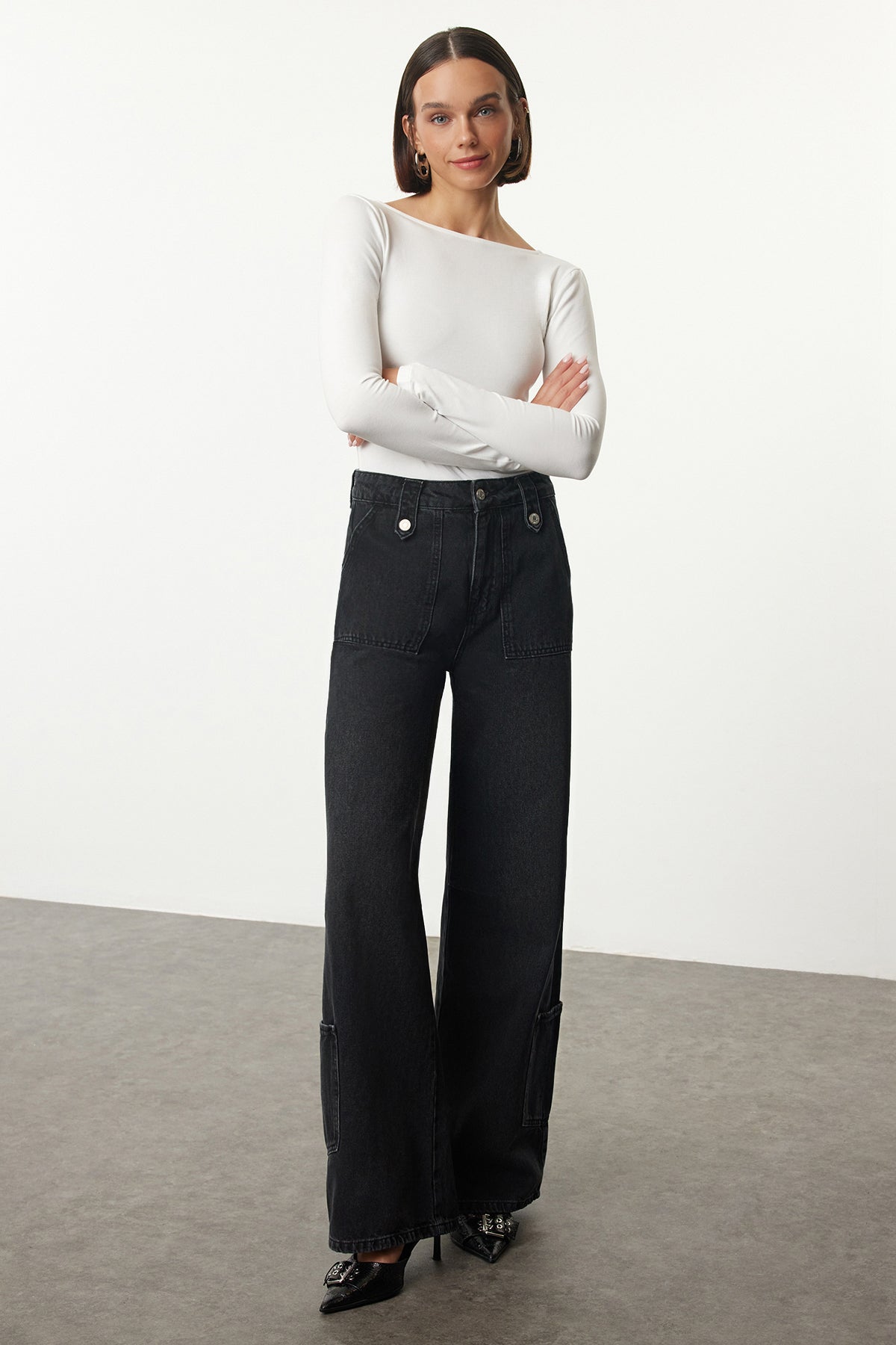 Ekru Pamuklu Sırt Dekolteli Fitted/Vücuda Oturan Esnek Bluz TWOAW24BZ00160 Main image