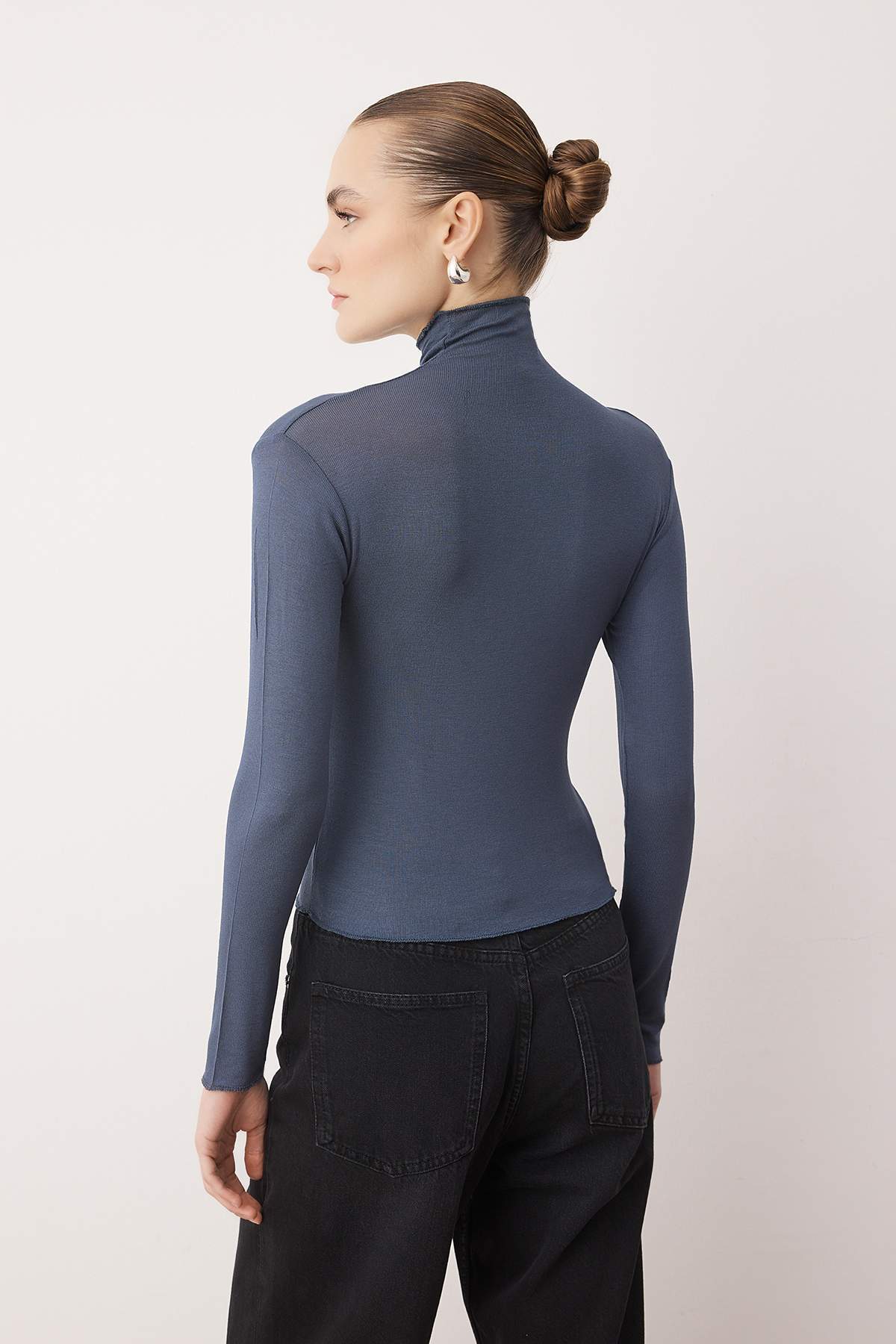 Antrasit Transparan Dik Yaka Esnek Normal Boy Örme Bluz TWOAW26BZ00266 Secondary image