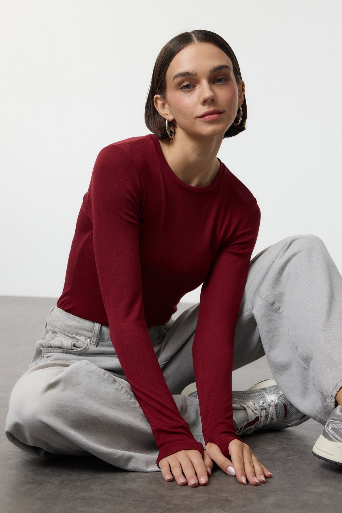 Bordo Viskon/Yumuşak Kumaşlı Parmak Geçme Detaylı Esnek Örme Bluz TWOAW25BZ00014 Secondary image