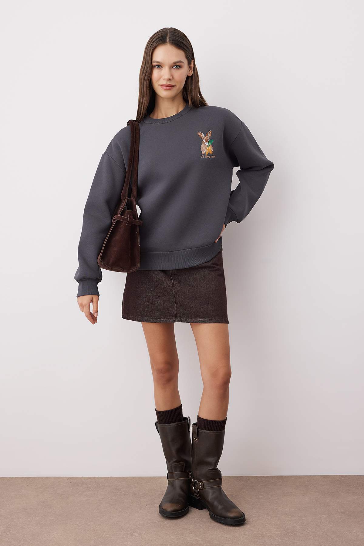 Antrasit Animal Nakışlı Regular/Normal Kalıp Kalın İçi Polarlı Örme Sweatshirt TWOAW24SW00196 Main image