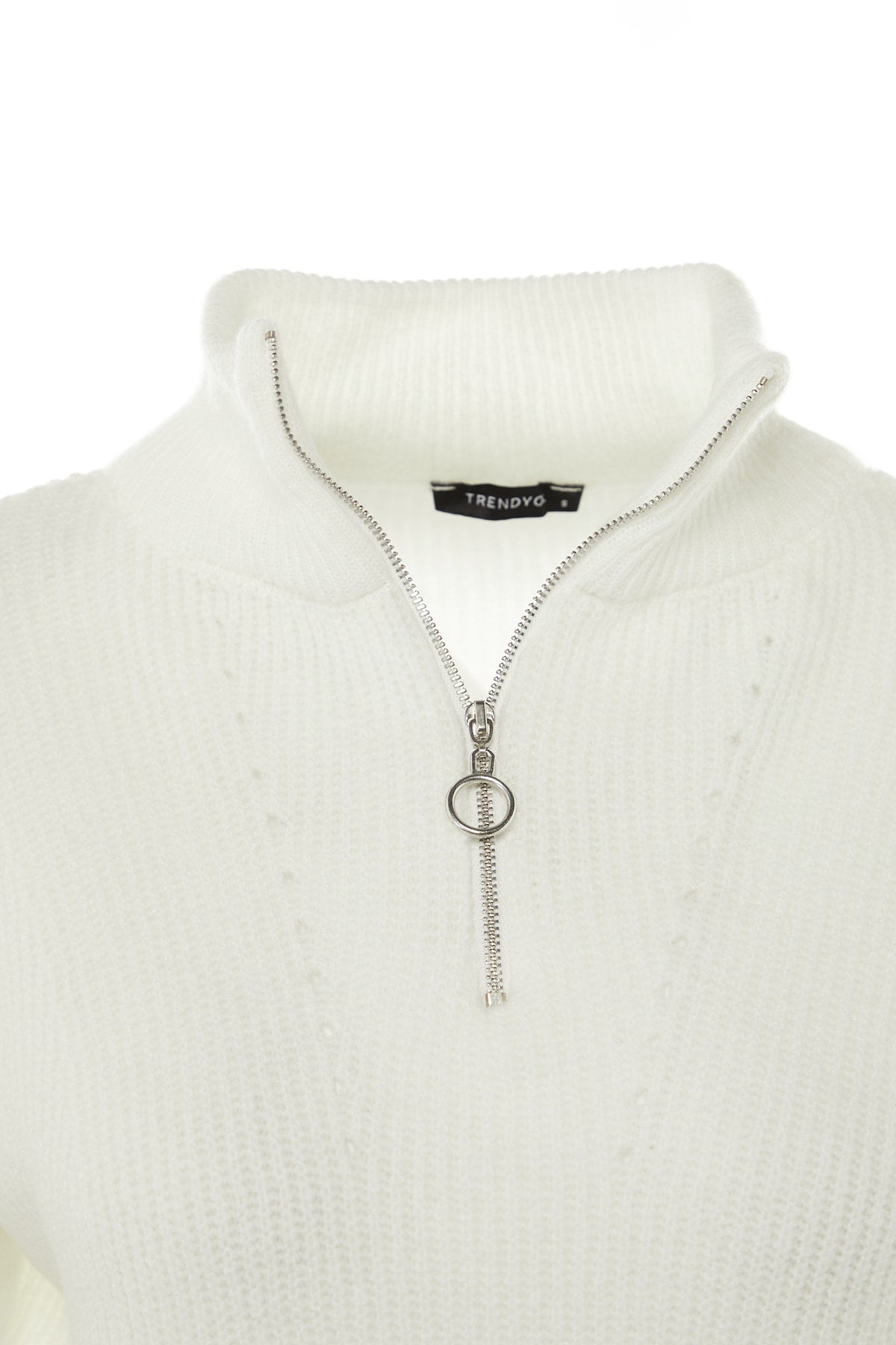 Ekru Yumuşak Dokulu Fermuarlı Triko Kazak TWOAW20XS0009