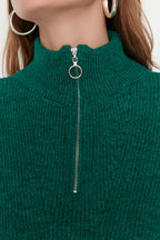 Yeşil Yumuşak Dokulu Fermuarlı Triko Kazak TWOAW20XS0009