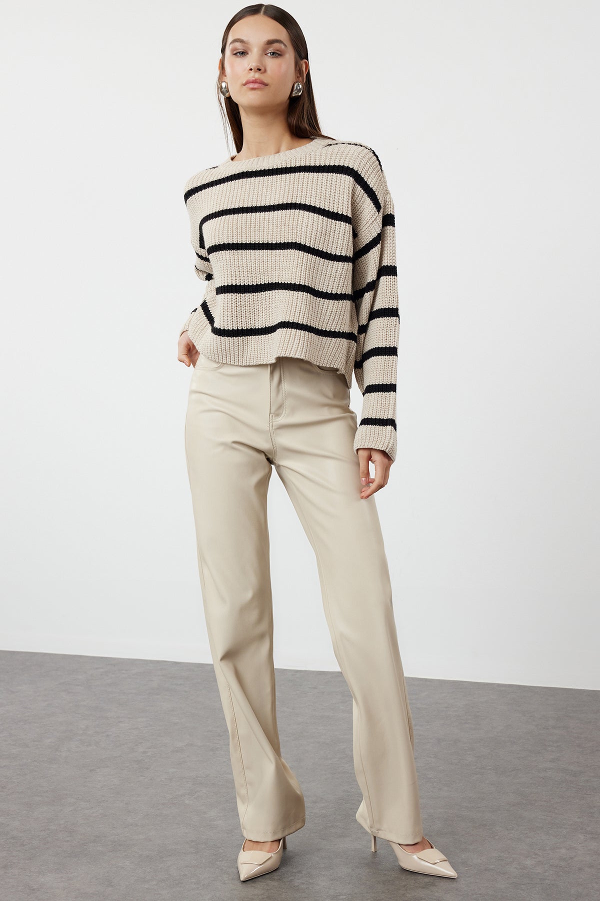 Krem Crop Geniş Kalıp Basic Çizgili Triko Kazak TWOAW23KZ00390 Secondary image