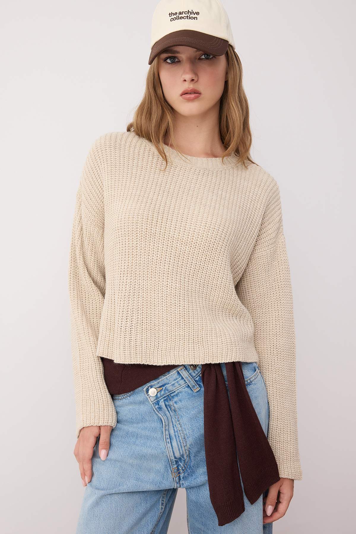 Taş*001 Crop Basic Düz Geniş Kalıp Triko Kazak TWOAW23KZ00390 Secondary image