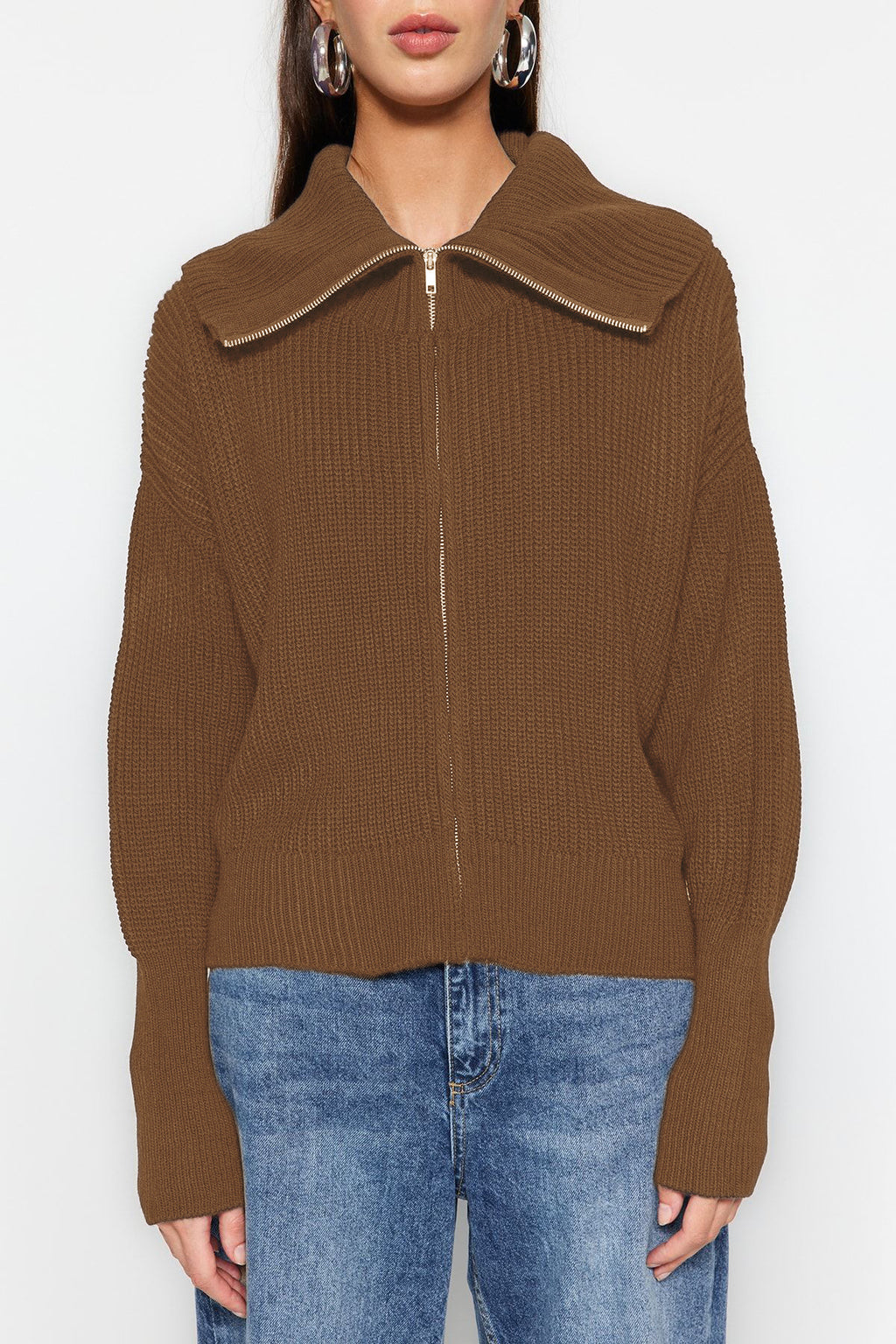 Açık Kahverengi Geniş Kalıp Devrik Yaka Fermuarlı Triko Hırka TWOAW24HI00072