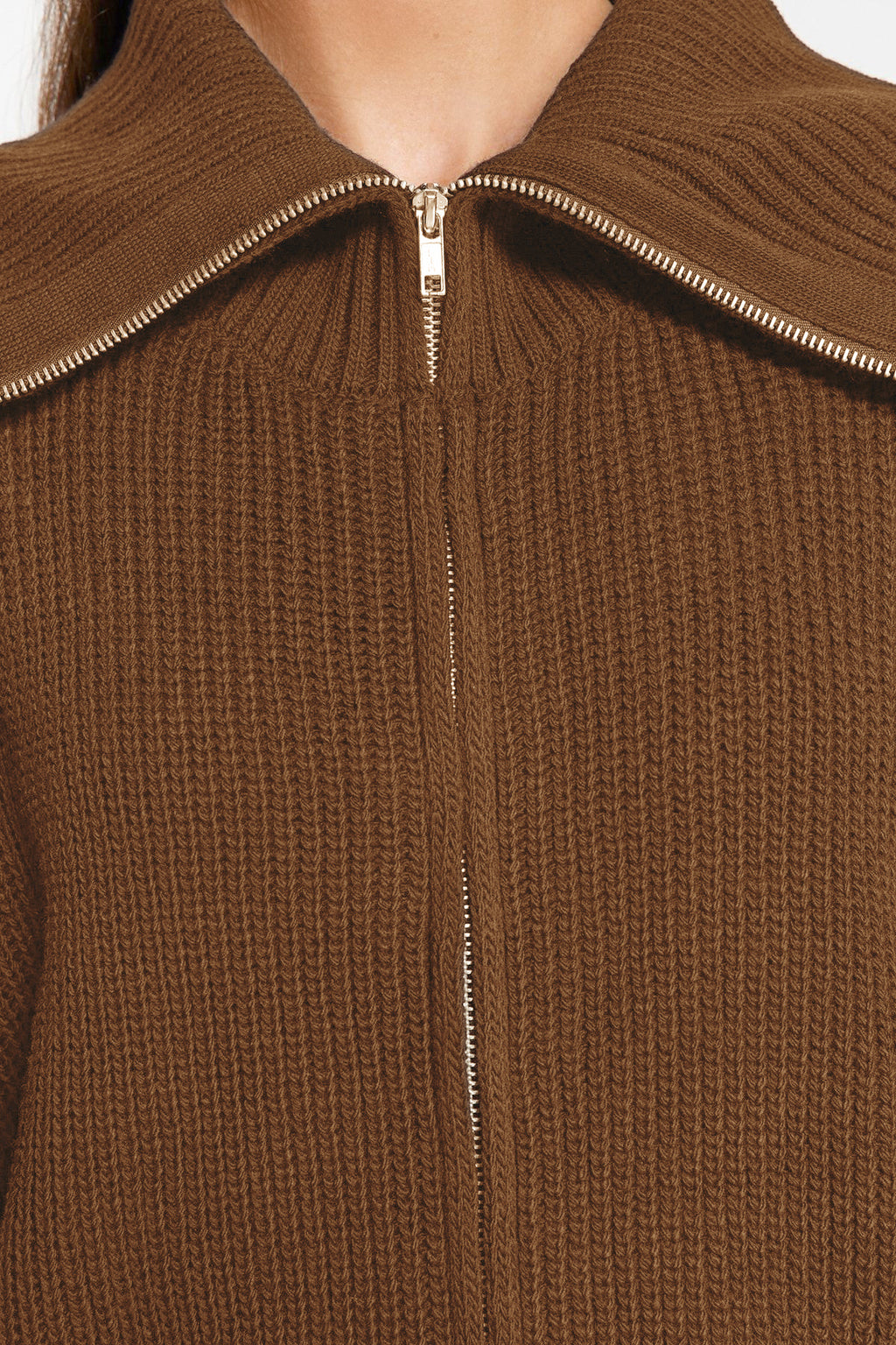 Açık Kahverengi Geniş Kalıp Devrik Yaka Fermuarlı Triko Hırka TWOAW24HI00072