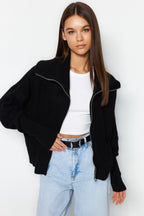 Siyah Geniş Kalıp Devrik Yaka Fermuarlı Triko Hırka TWOAW24HI00072