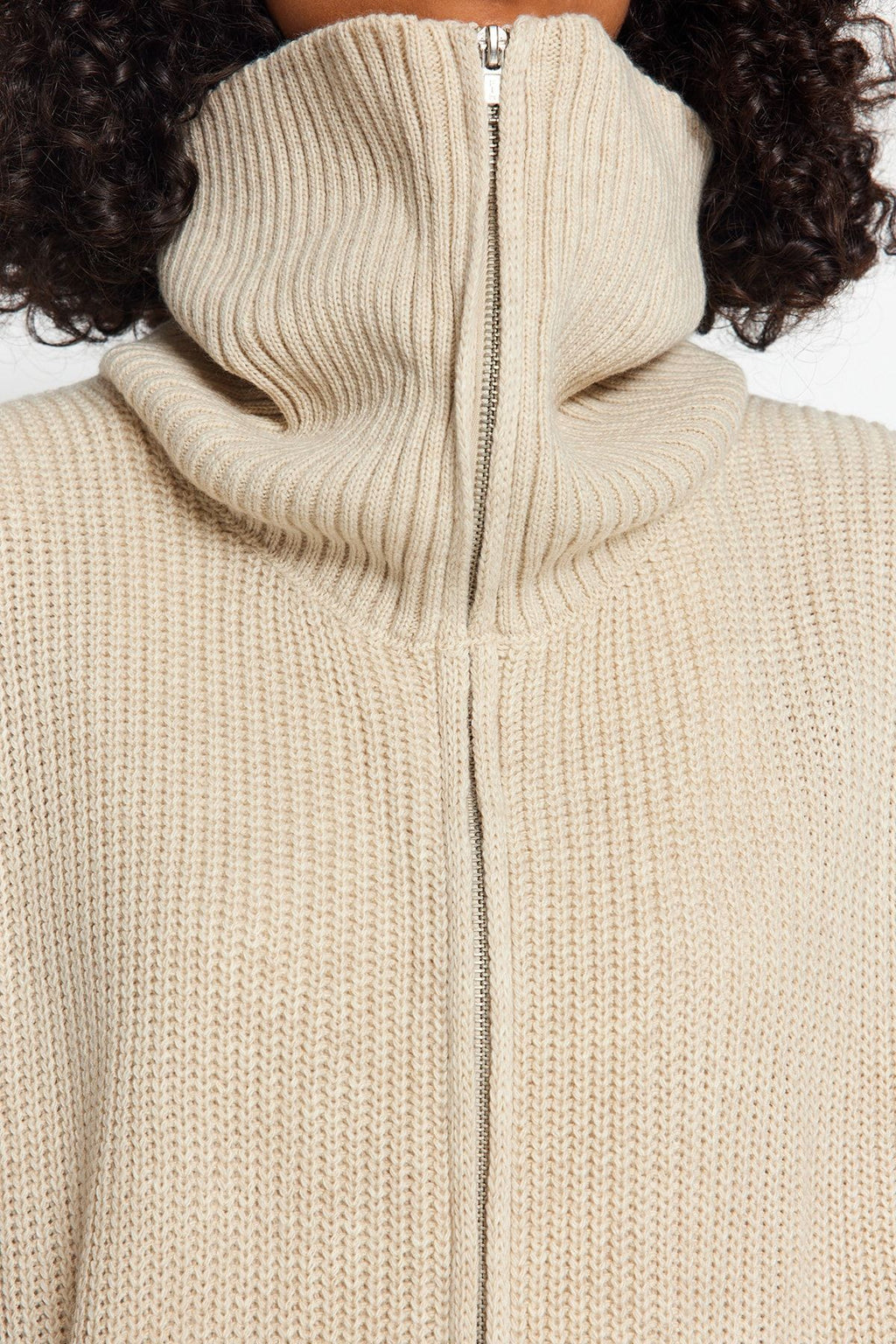 Taş Geniş Kalıp Devrik Yaka Fermuarlı Triko Hırka TWOAW24HI00072