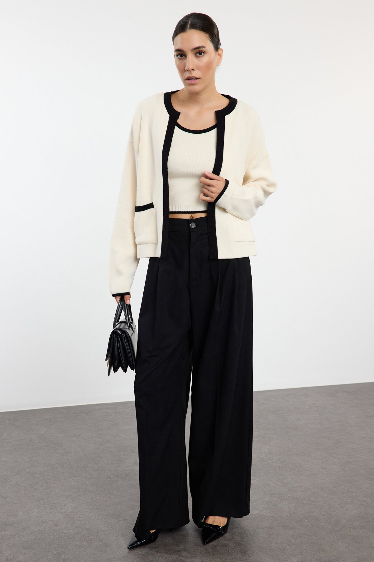 Taş Renk Bloklu Triko 2'li Bluz-Hırka Takım TWOAW25HI00058 Secondary image