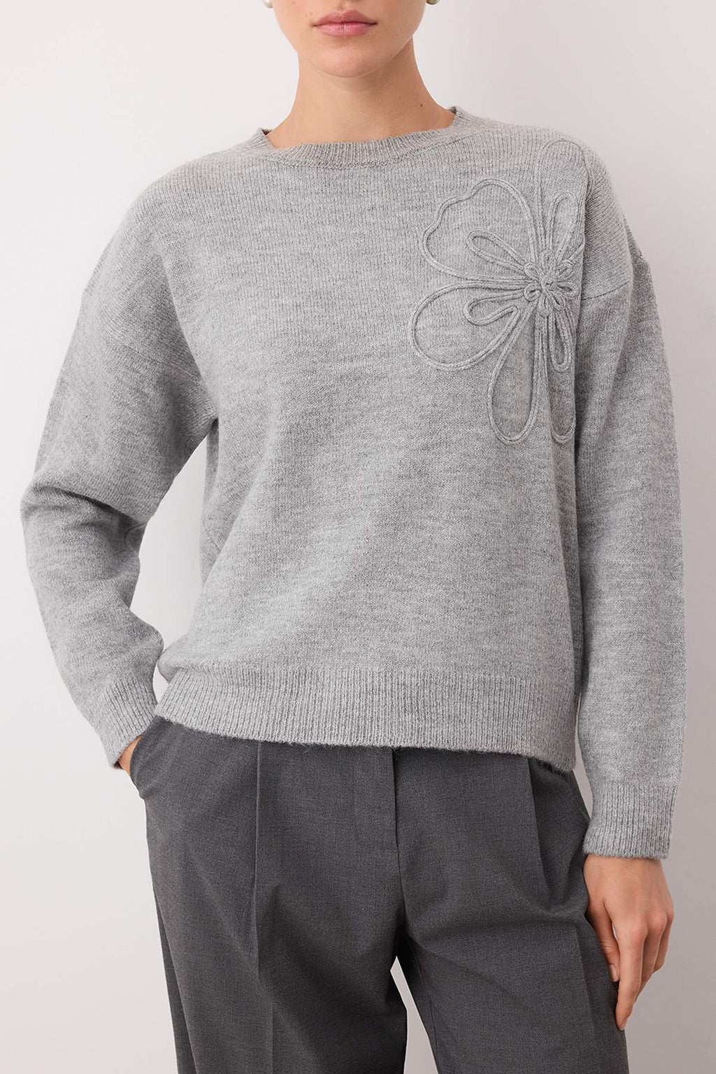 Açık Gri Yumuşak Dokulu Çiçek Desenli Triko Kazak TWOAW26KZ00110
