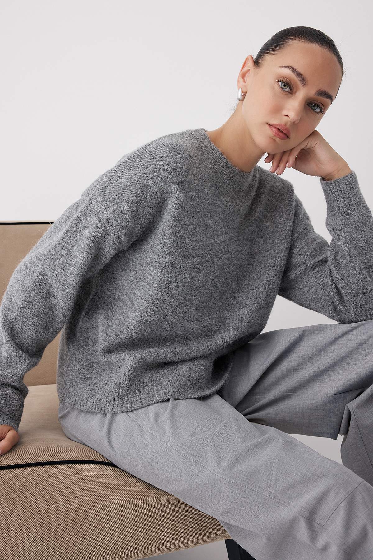 Wardrobe Essentials Antrasit Alpaka Yün Karışımlı Geniş Kalıp Triko Kazak|TWOAW26KZ00080 Main image